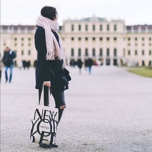 Meet your Posher, Hannah!